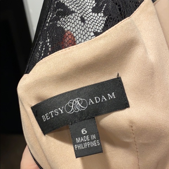 Black cocktail dress - Picture 2 of 3